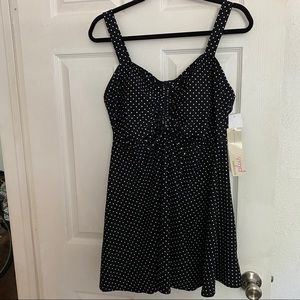 Beach Bump by Motherhood Maternity Tankini Top.